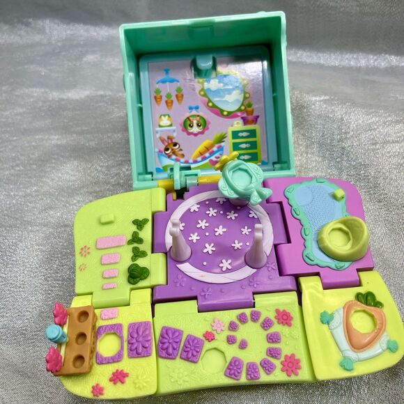 LITTLEST PET SHOP Vintage 2006 Teeniest Tiniest Playset two bunnies & larger cat - Picture 9 of 14